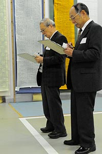 厳正なる審査 厳正なる審査